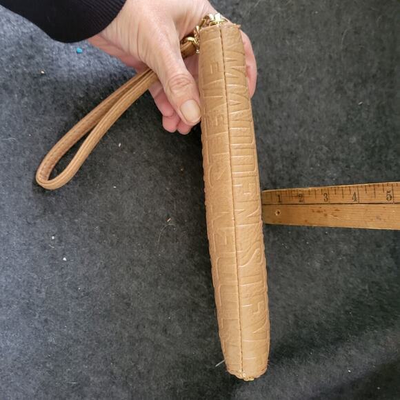 Steve Madden wallet‎ embossed tan - Picture 3 of 7